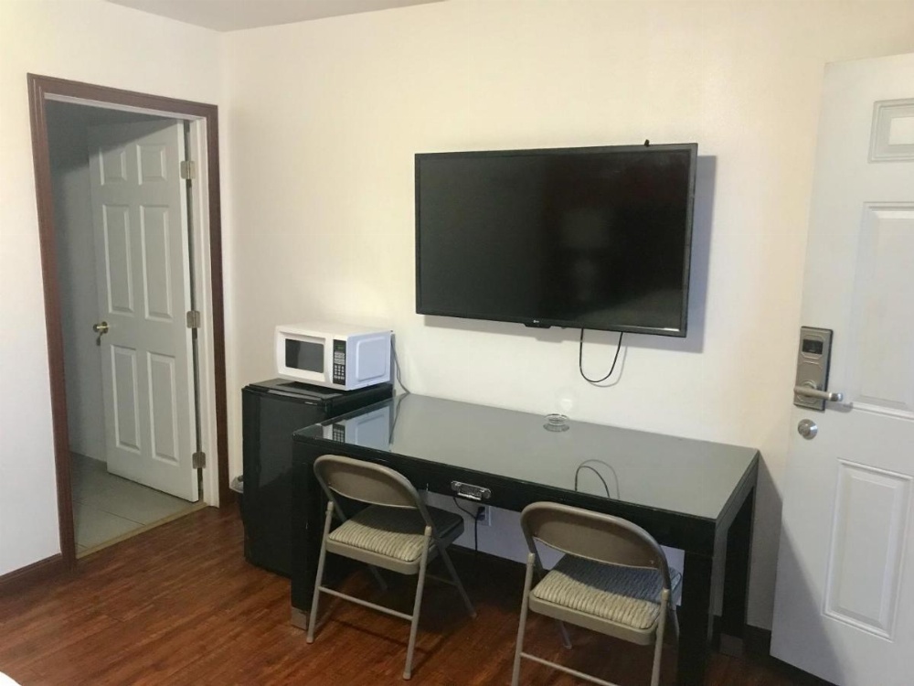 norwalk inn & suites Image 19