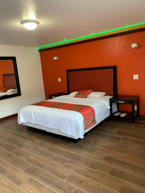 norwalk inn & suites image 8
